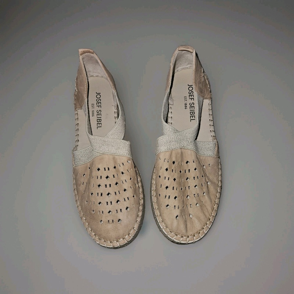 Josef Seibel Tan  leather Sandals flats Size 36 Approx 6.5 To 7 Very Comfortable